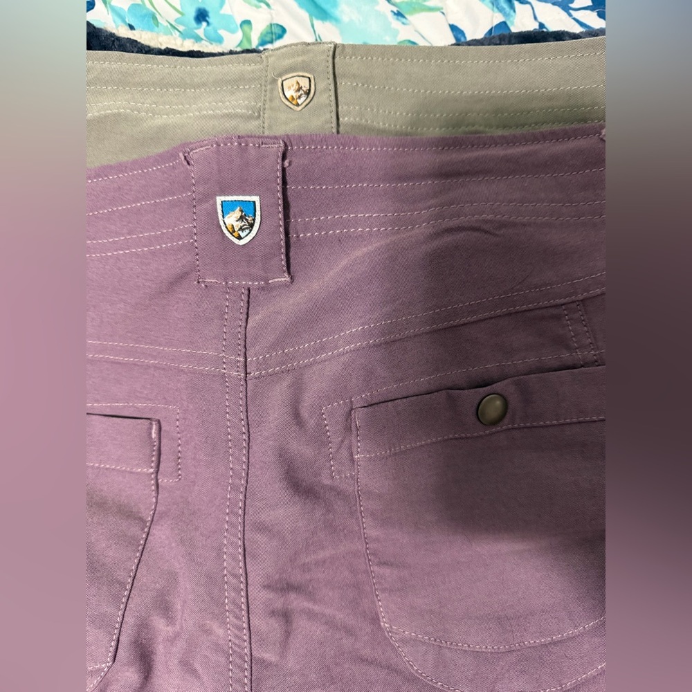 Two-Pair Women's Kuhl capri - Lavender & Light Gray euc - Picture 4 of 7